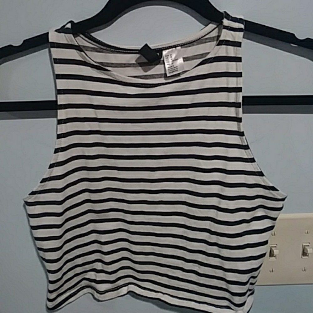 H&M crop top